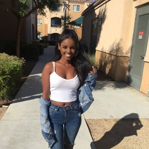 Meet your Posher, Hani